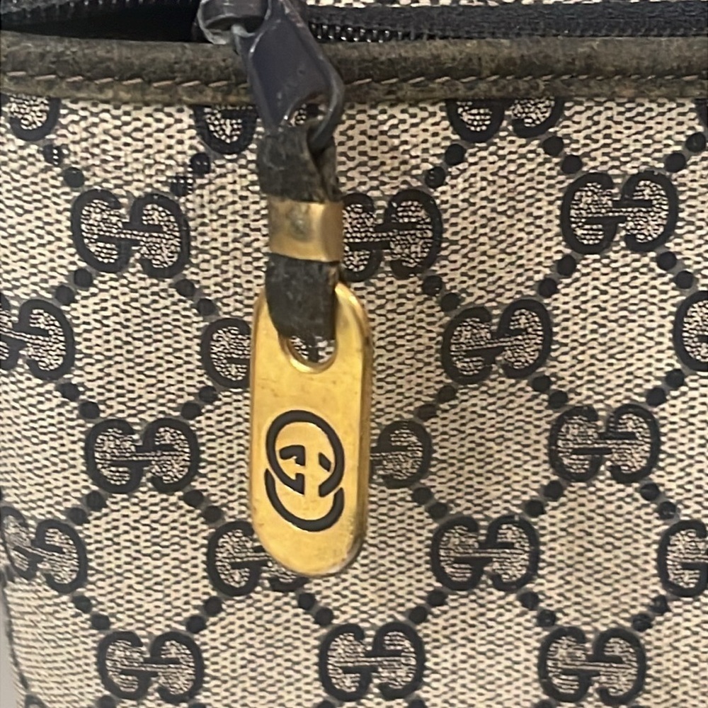 Gucci Lee vintage shoulder bag with the classic red and blue handles - Picture 3 of 17